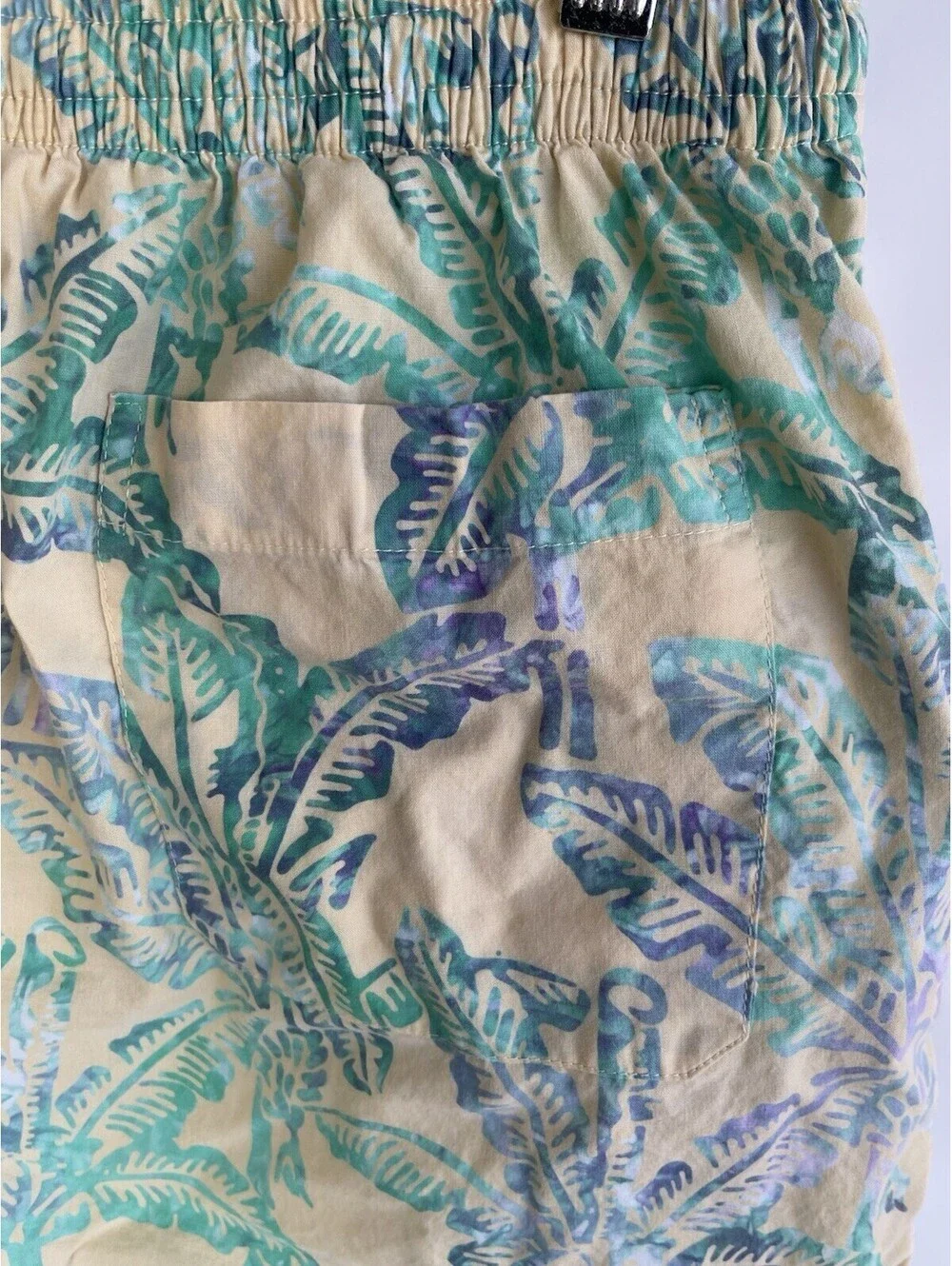 RUM REGGAE Men’s Shorts Green Water Swim Sz XL Back Pocket Hippie.